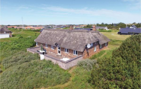 2 Bedroom Nice Home In Hvide Sande